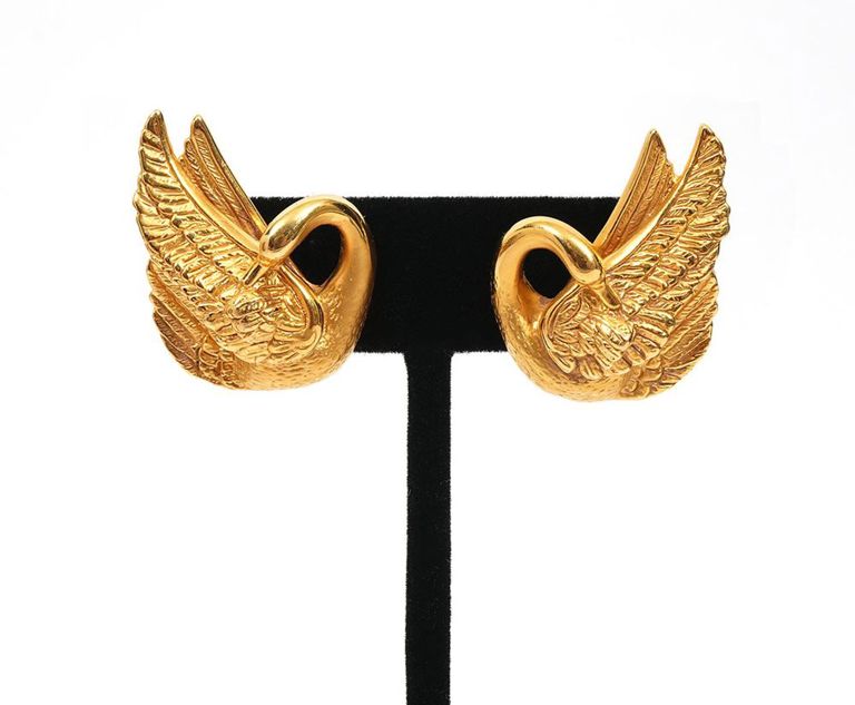 Pr. 18K YG 'Swan' Pierced Earrings