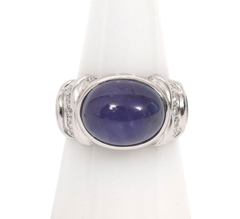 18K WG Cabochon Sapphire & Diamond Ring