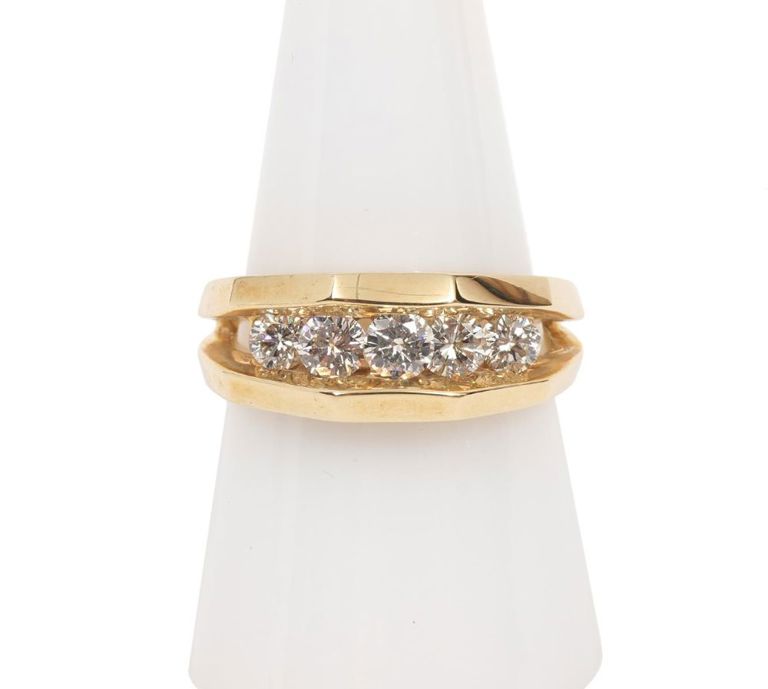 Gentleman's 14K YG Diamond Band