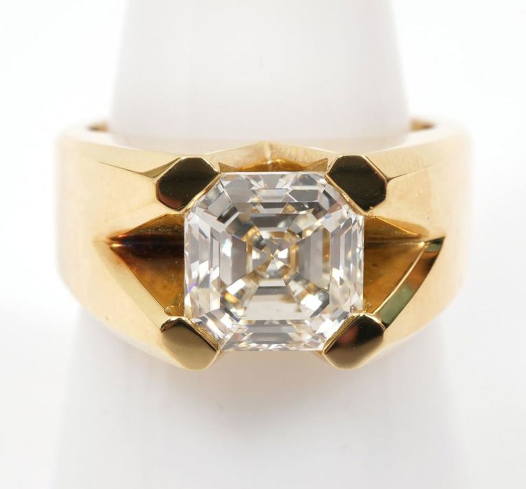 Men's 18K GIA Certified Diamond Ring