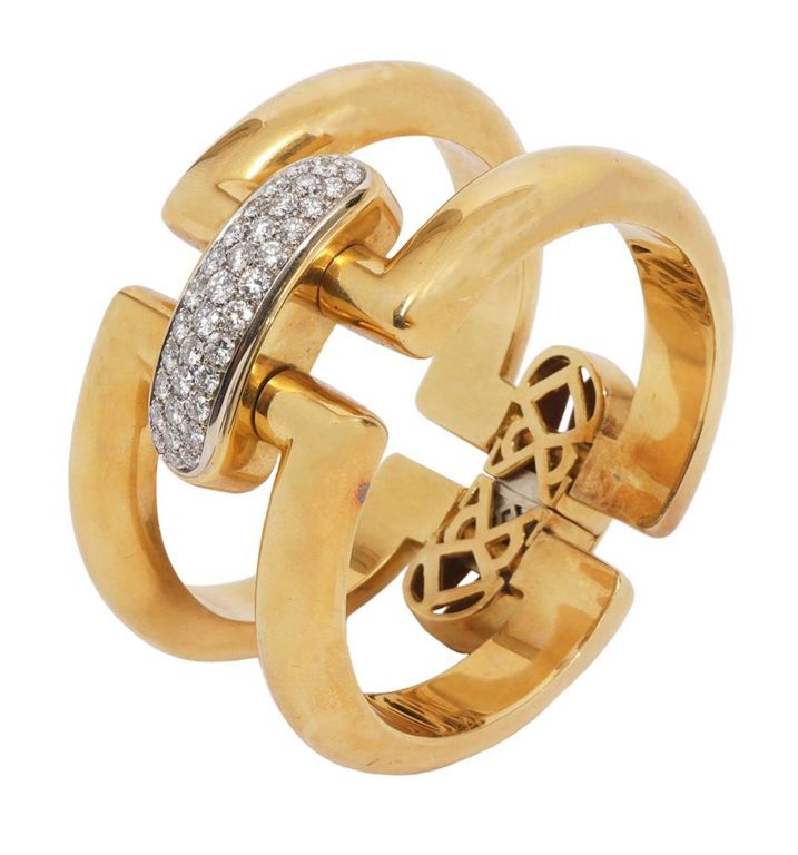 18K YG & Diamond Hinged Bangle Bracelet