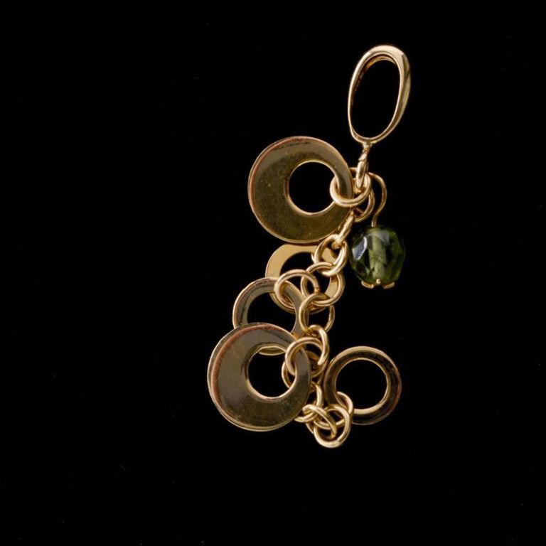10K Gold Circle Drop Pendant.