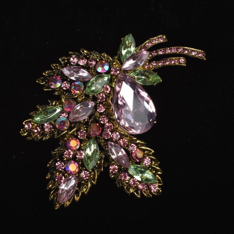 Rhinestone Flower Brooch.