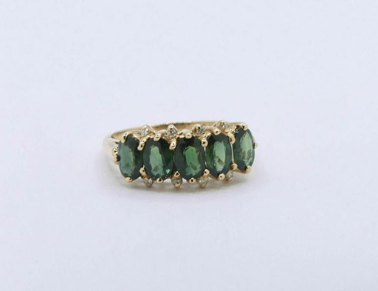 14K Yellow Gold Green Sapphire & Diamond Ring