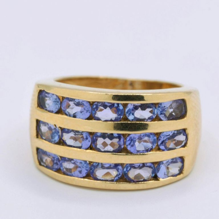 10K Yellow Gold Tanzanite Rig