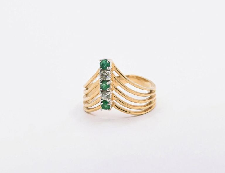 14K Emerald & Diamond Ring