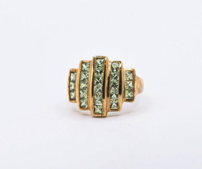 10K Light Green Sapphire Ring