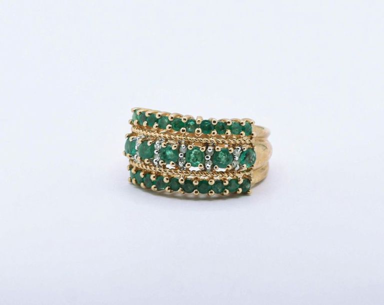 10K Emerald & Diamond Ring