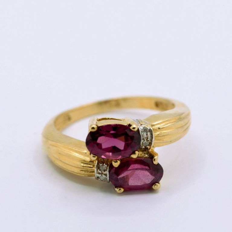 10K Yellow Gold Rhodalite Garnet & Diamond Ring