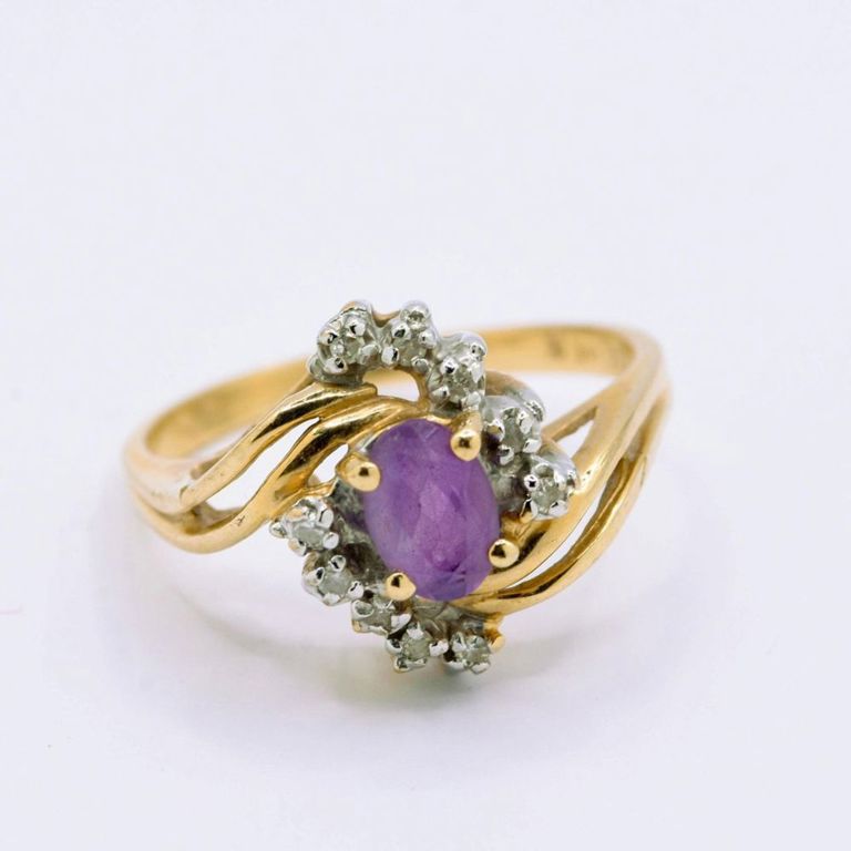 14K Yellow Gold Amethyst & Diamond Ring