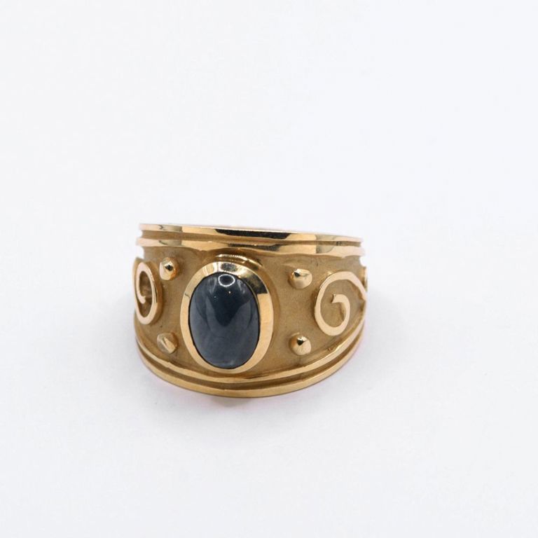 14K Blue Sapphire Cabachon Etruscan Style Ring
