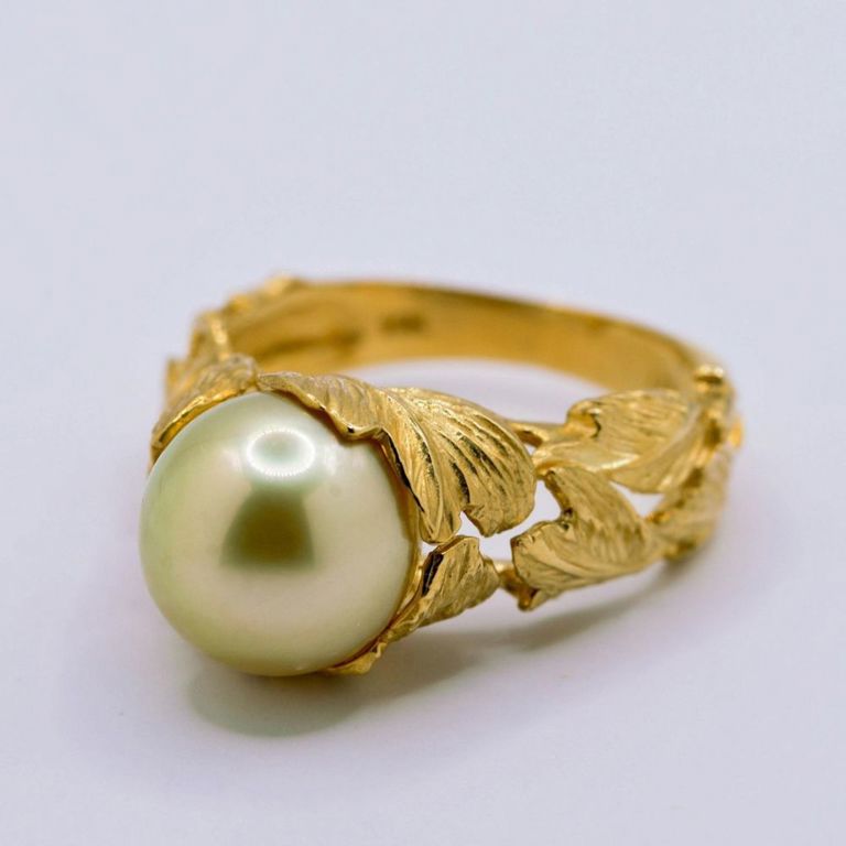 14K Yellow Gold Pearl Ring