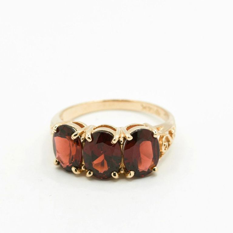 14K Garnet Ring