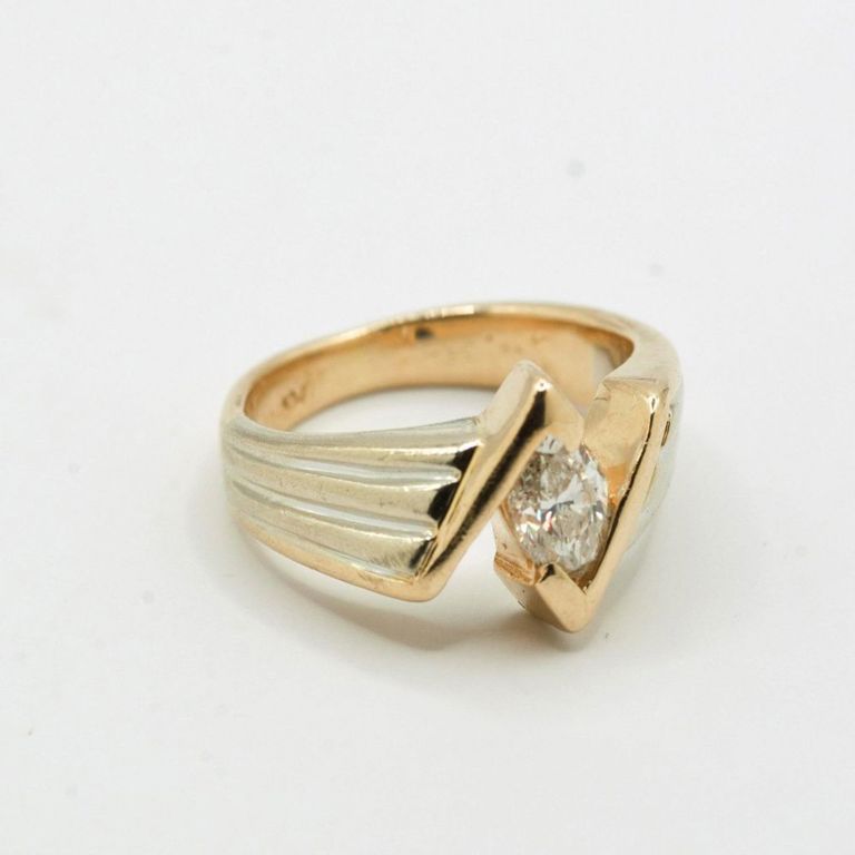 14K White Topaz Ring