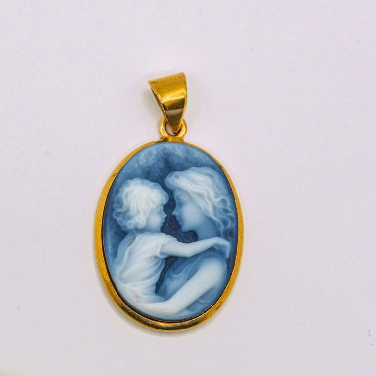 14K Mother & Child Pendant