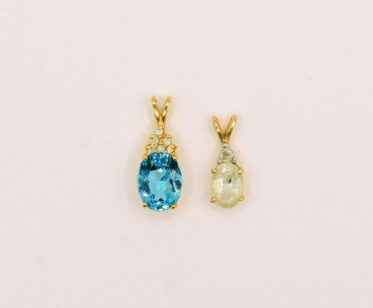 Lot of 2 10K Gemstone Pendants