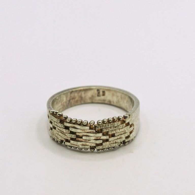 Sterling Silver "V" design Ring
