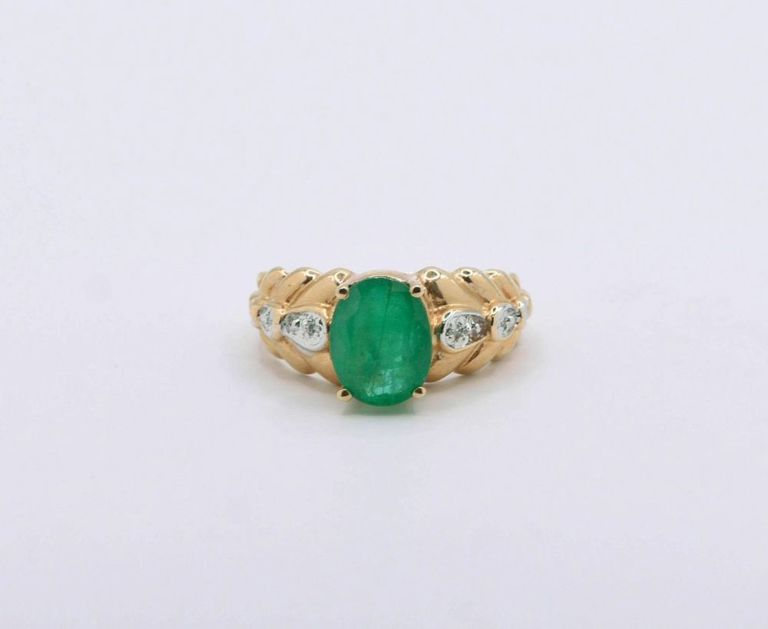 14K Yellow Gold Emerald & Diamond Ring