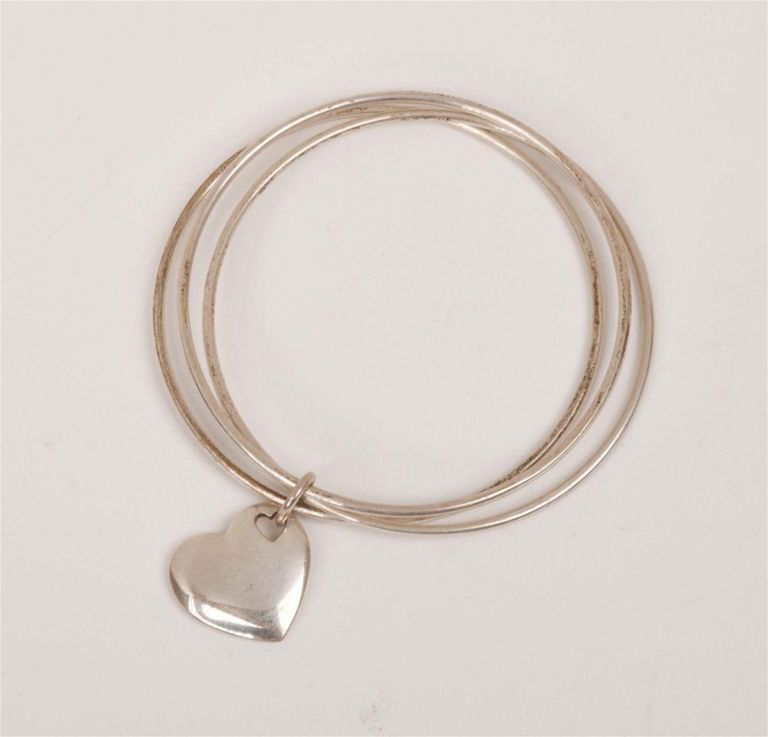 Tiffany & CO Sterling Silver Bracelet with Dangling Heart
