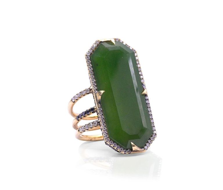 14KYG Jade White & Black Stone Ring