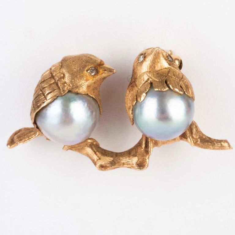 18k Gold, Pearl and Diamond Birdie Brooch