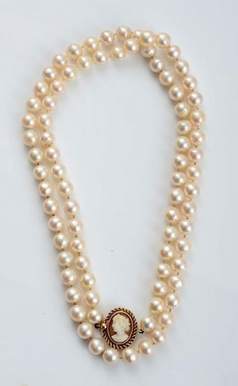 Semi-Baroque, Cultured Pearl Necklace