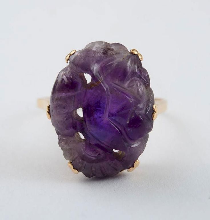 14k Gold and Carved and Pierced Amethyst Ring