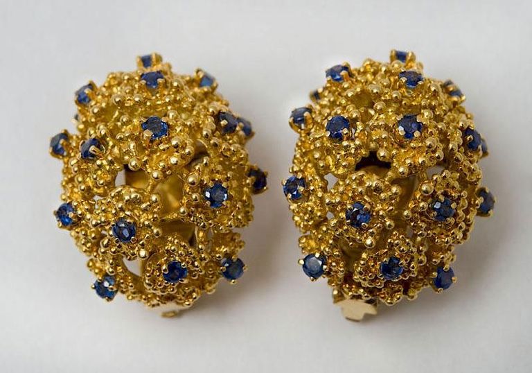 Pair of Tiffany & Co. 18k Gold and Sapphire Earclips