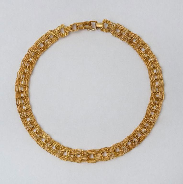 18k Gold Box Link Necklace