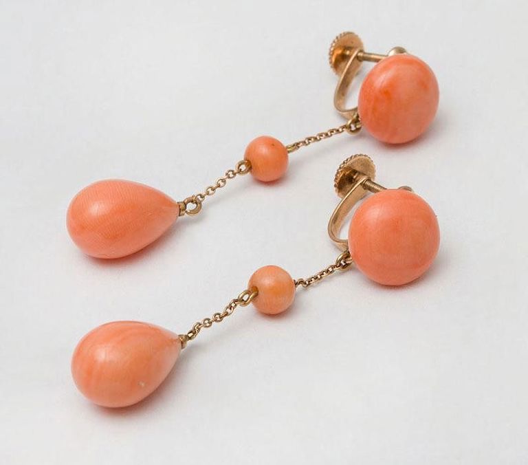 Vintage Gold and Coral Earrings