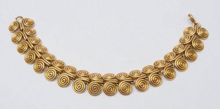 Gold Spiral Link Bracelet
