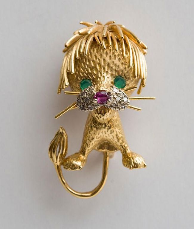 18K Gold, Diamond, Emerald and Ruby Lion Brooch