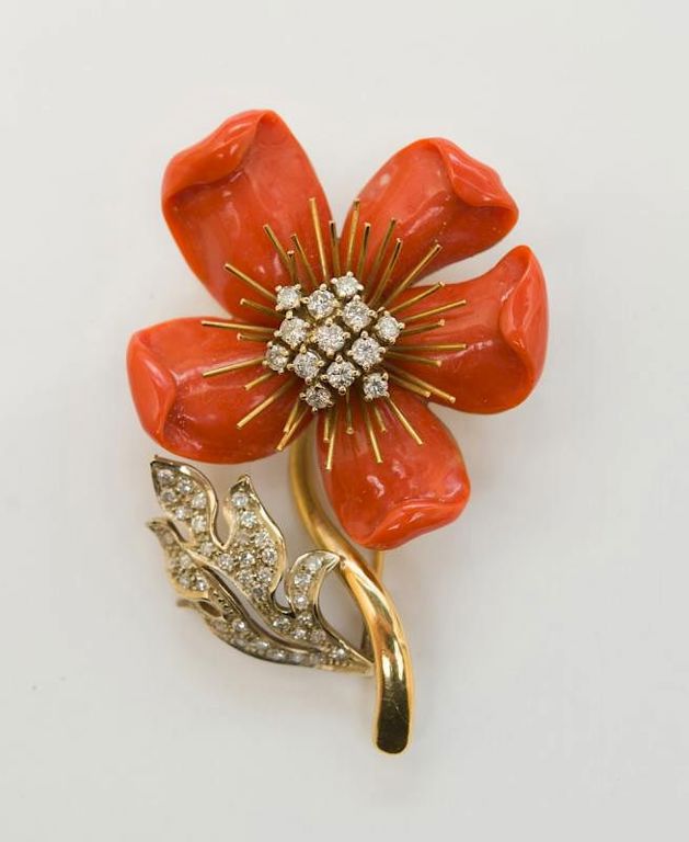 18k Gold, Coral and Diamond Flower Brooch