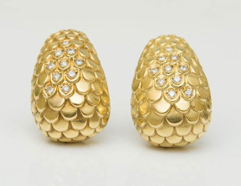 18k Gold and Diamond Earclips