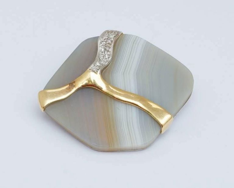 18k White Gold Plaque-form Brooch