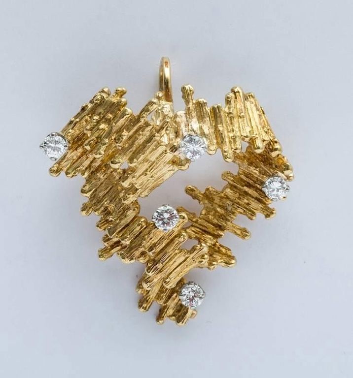 18k Yellow Gold and Diamond Textured Stylized Heart Pendant