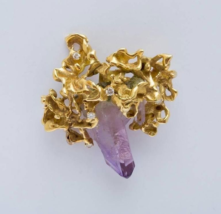 18k Yellow Gold, Diamond and Amethyst Brooch