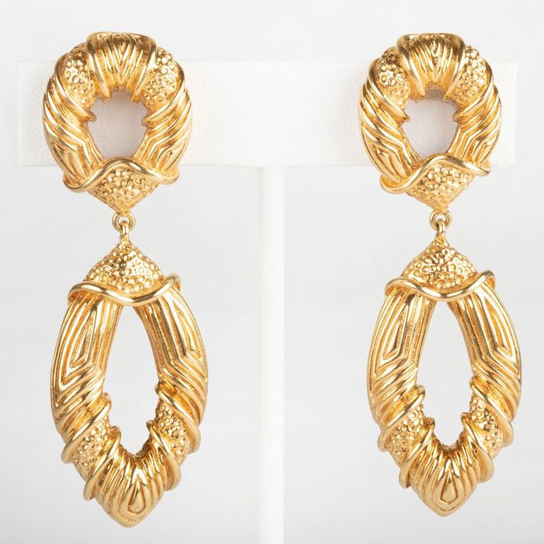 Pair of Vintage 18k Gold Pendant Earrings