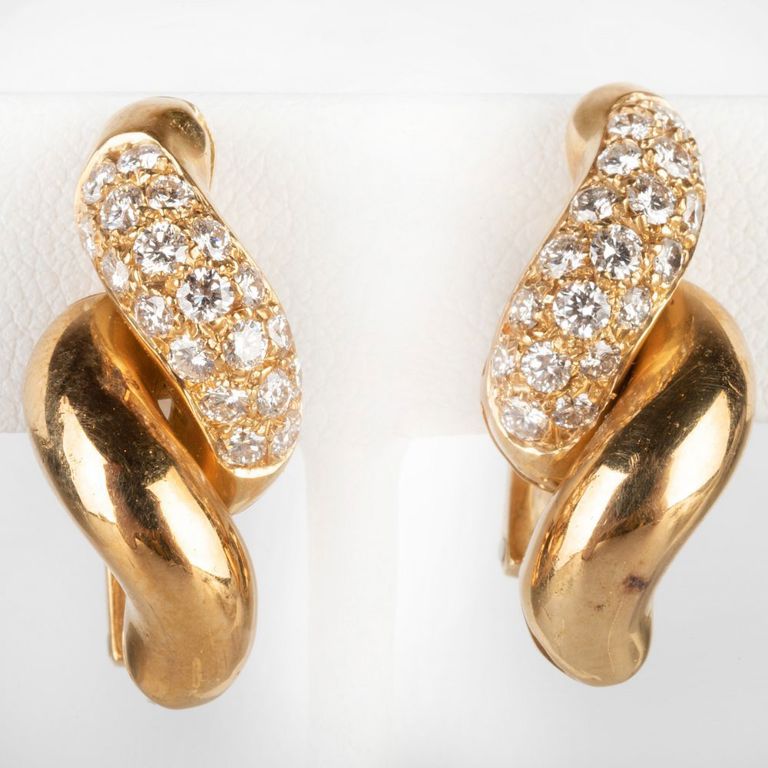 Pair of 18k Gold and Diamond Twist Earclips