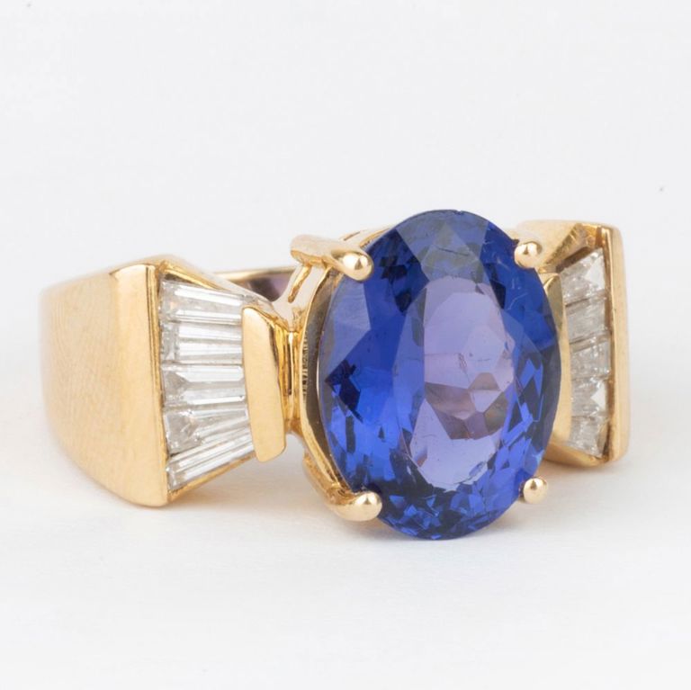18k Gold, Tanzanite and Diamond Ring