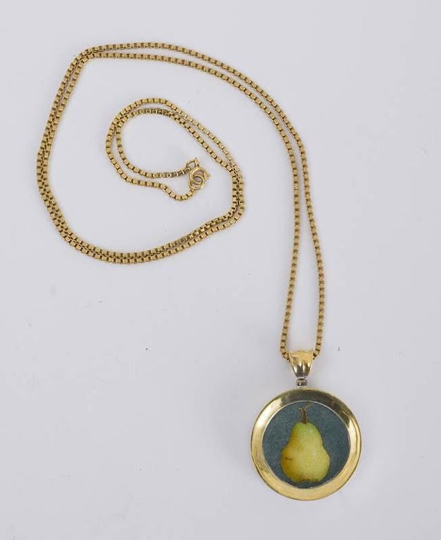 Five pendant necklaces
