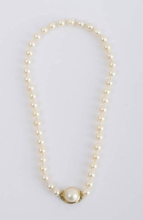 Faux Pearl Necklace
