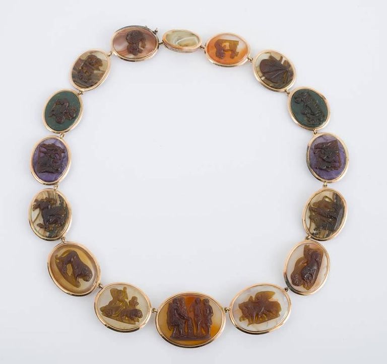 14k Yellow Gold and Agate Necklace