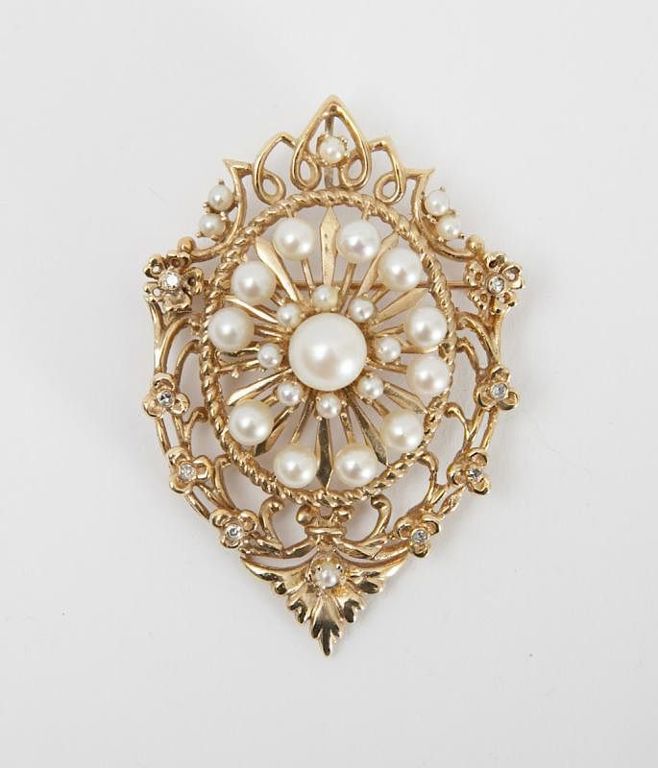 14k Gold, Cultured Pearl and Diamond Pendant/pin
