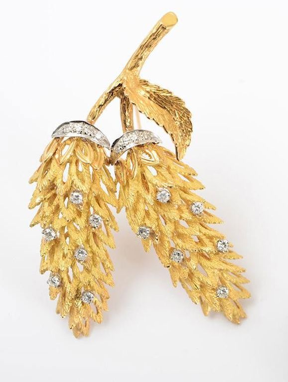 18k Gold and Diamond Brooch