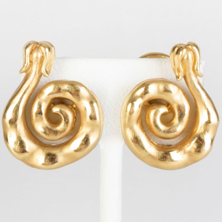 Pair of Janet Mavec 18k Gold Spiral Bean Earclips