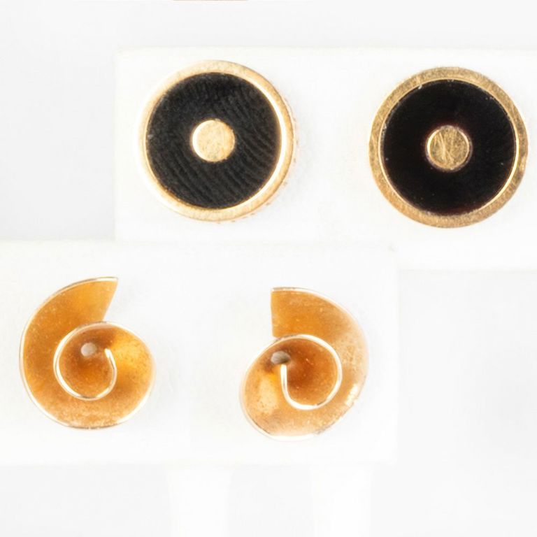Pair of Asprey 18k Gold and Onyx Earrings