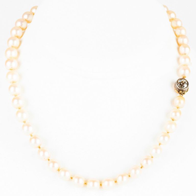 Cultured Pearl Necklace