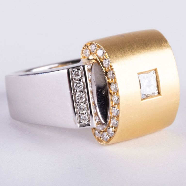 18k yellow and white gold and diamond ring