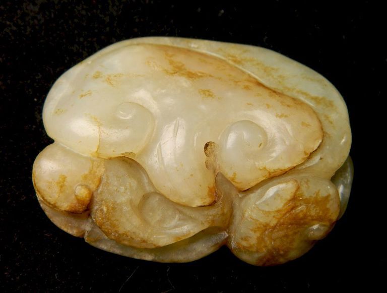 18th C. Chinese Carved Jade Pendant